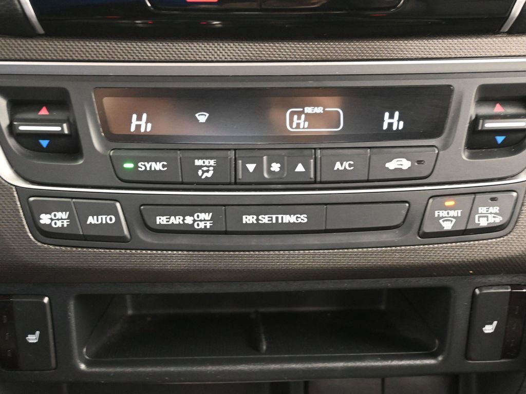 Used 2022 Honda Passport TrailSport image 16