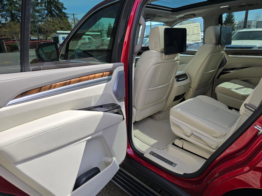 New 2026 Cadillac Escalade Platinum Luxury image 25