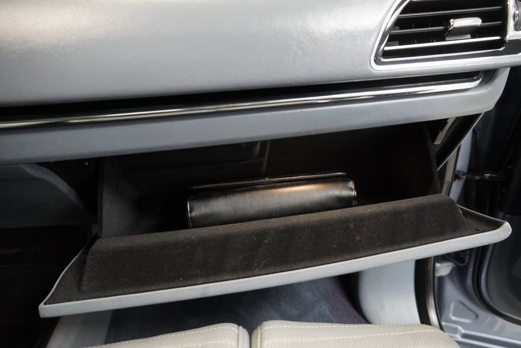 Used 2021 Lincoln Navigator L Black Label w/ Cargo Convenience Package image 40