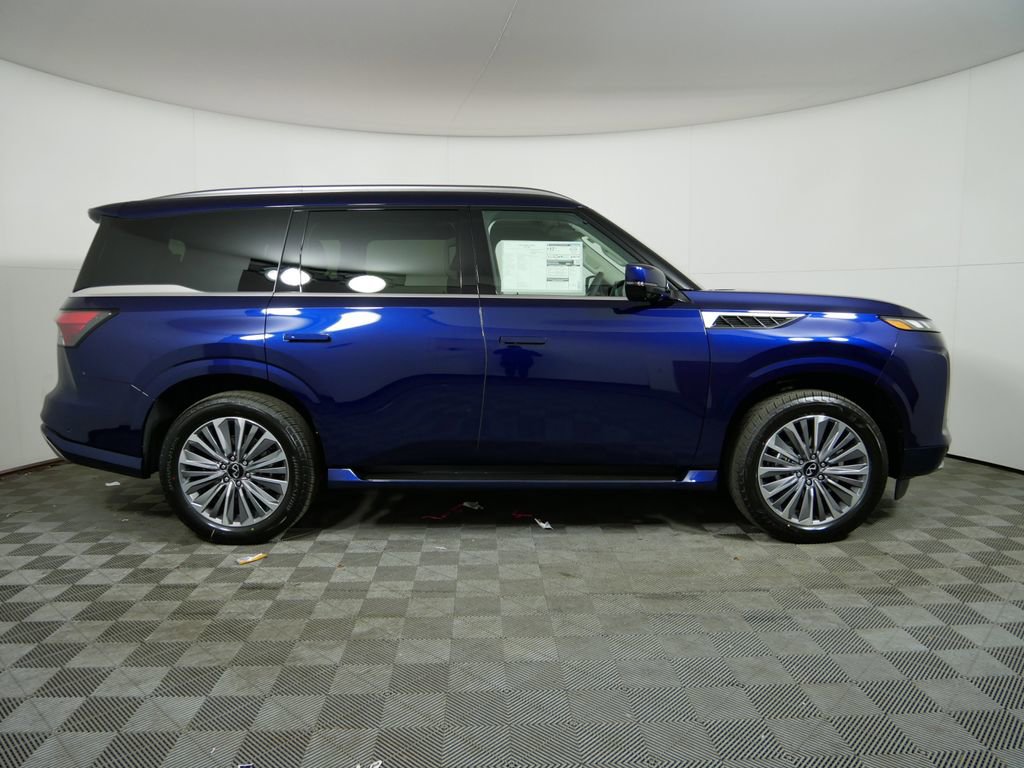 New 2025 INFINITI QX80 Luxe image 2