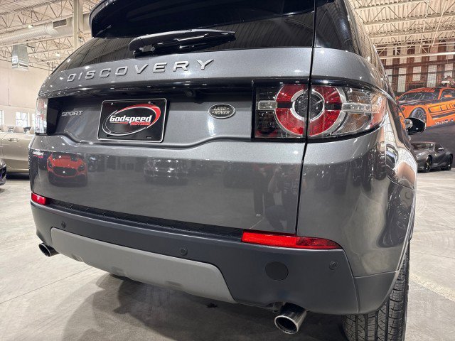 Used 2016 Land Rover Discovery Sport SE image 41