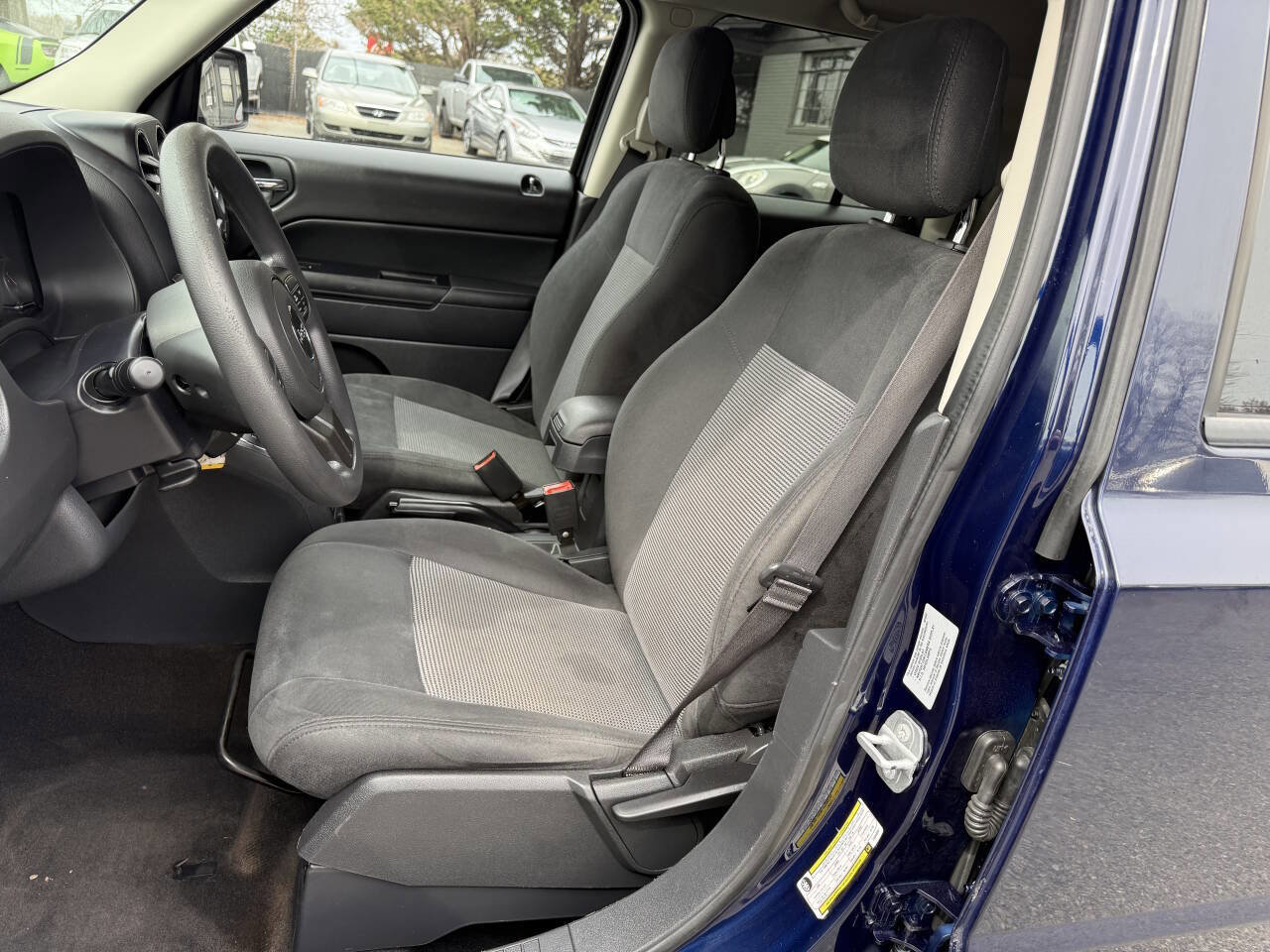 Used 2015 Jeep Patriot Sport w/ Power Value Group image 9