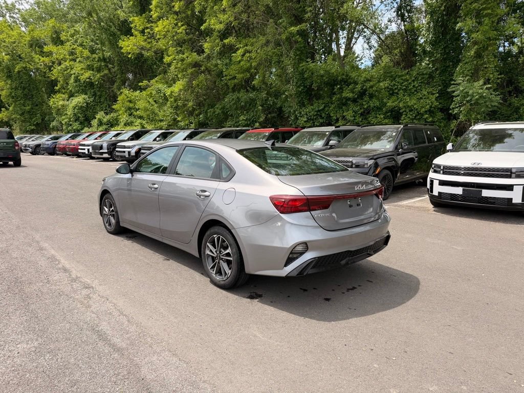 Used 2024 Kia Forte LXS FWD image 6
