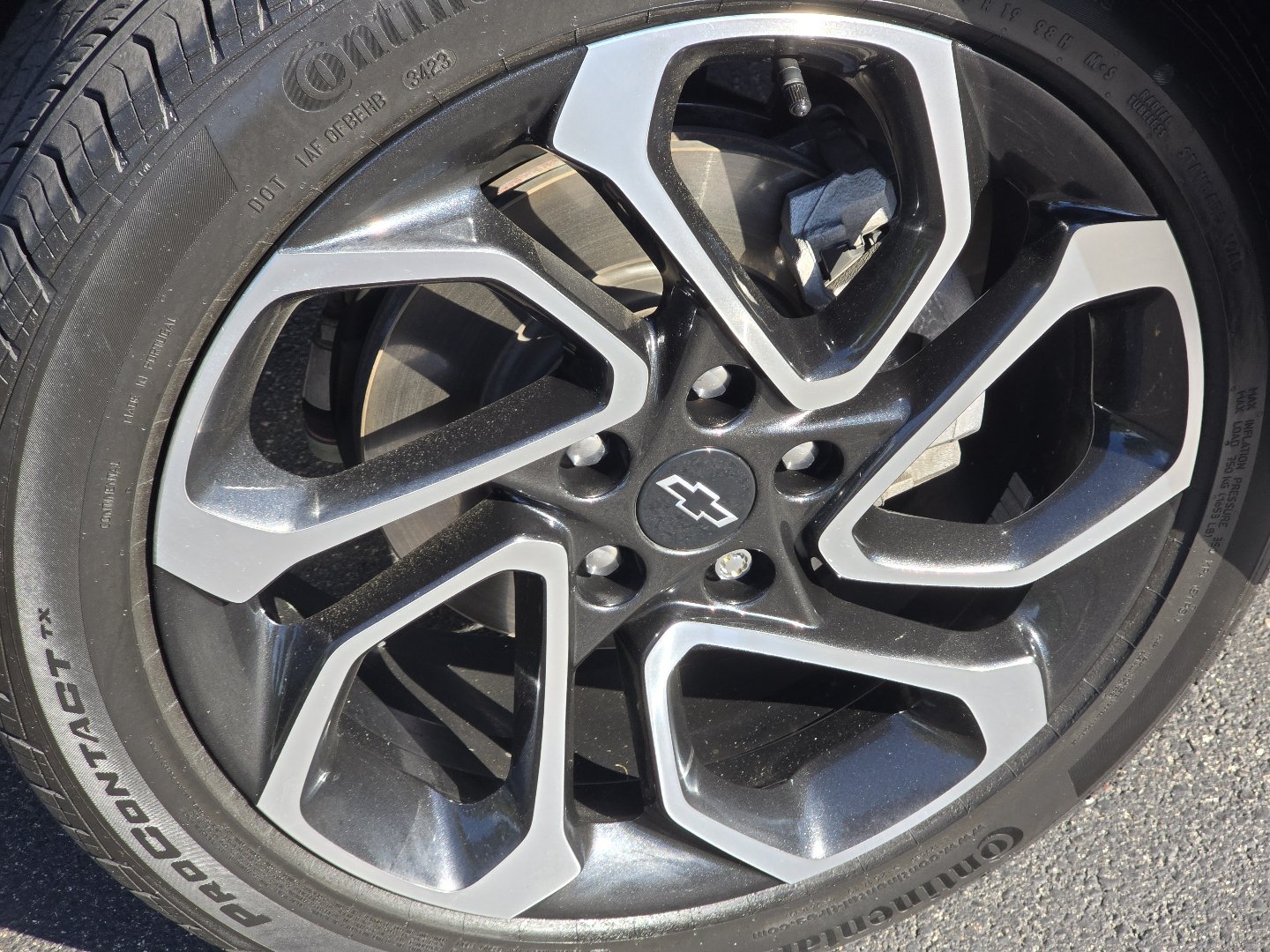 Certified 2024 Chevrolet Trax RS FWD image 15