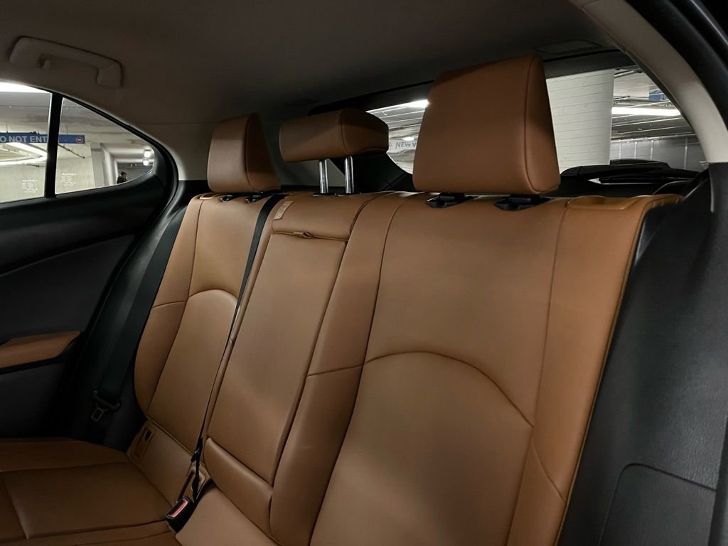 Used 2022 Lexus UX 250h 250h Base w/ Accessory Package (Z1) image 22