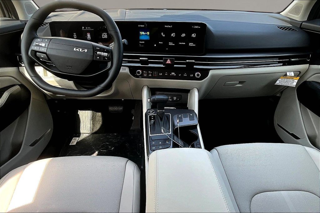 New 2026 Kia Sportage EX FWD image 5