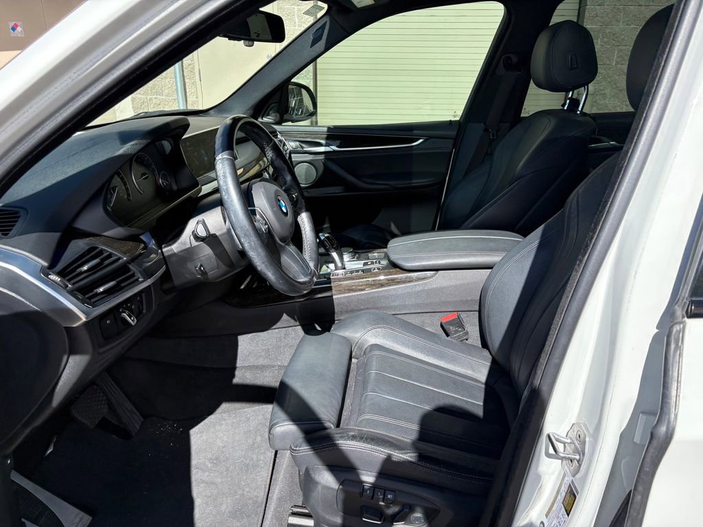 Used 2017 BMW X5 xDrive40e image 16