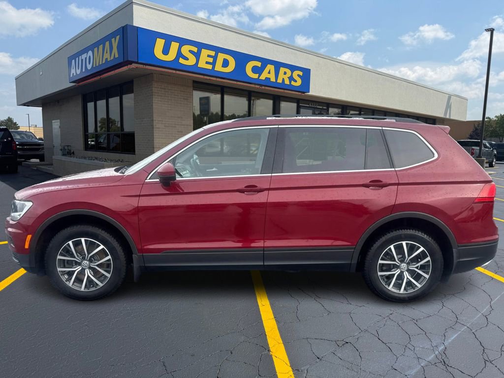 Used 2019 Volkswagen Tiguan SE w/ Panoramic Sunroof Package image 8