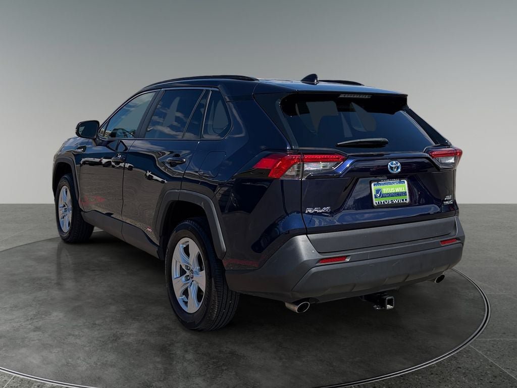 Used 2021 Toyota RAV4 XLE AWD/4WD image 7