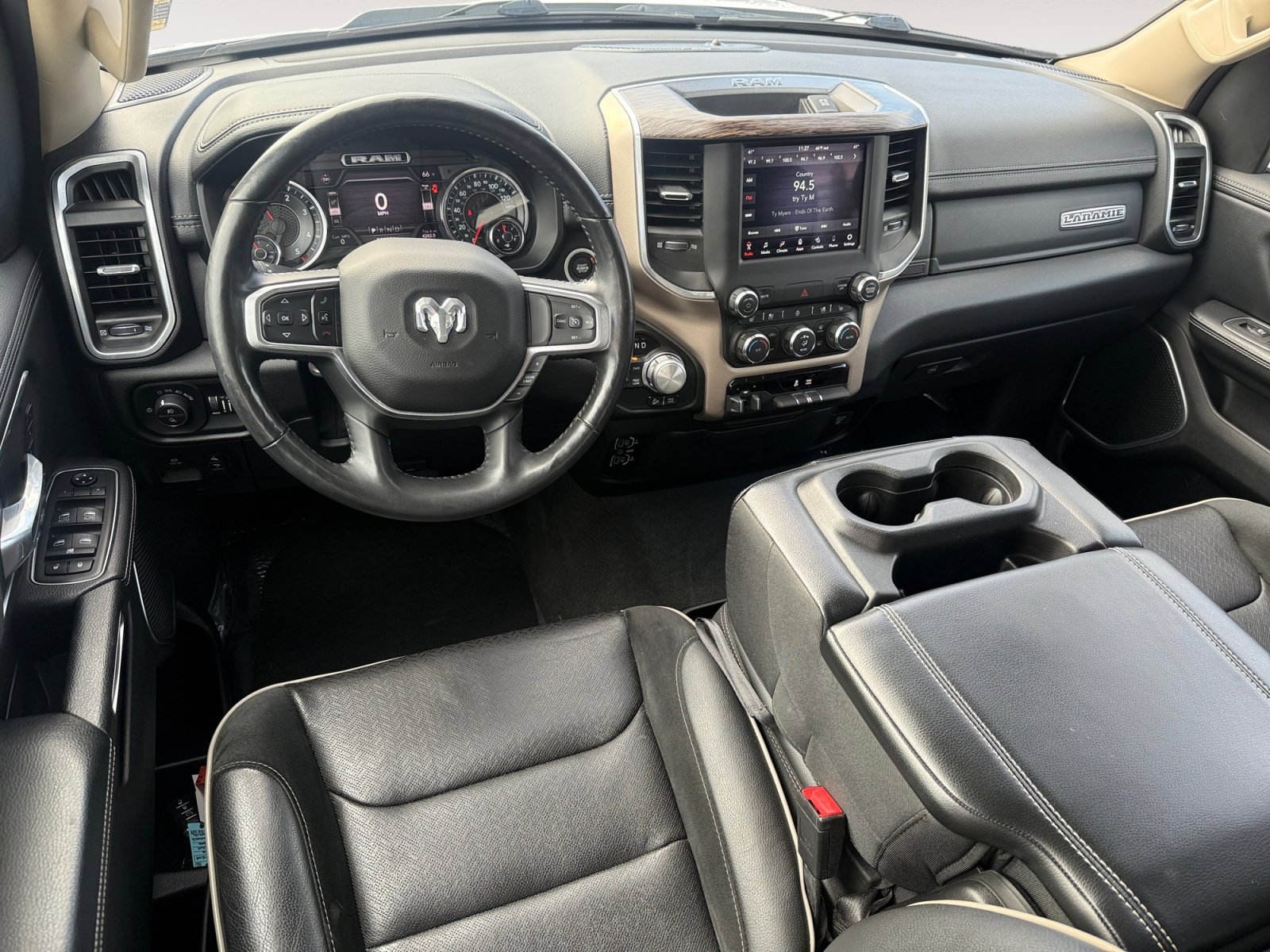 Used 2020 RAM 1500 Laramie w/ Off Road Group image 15