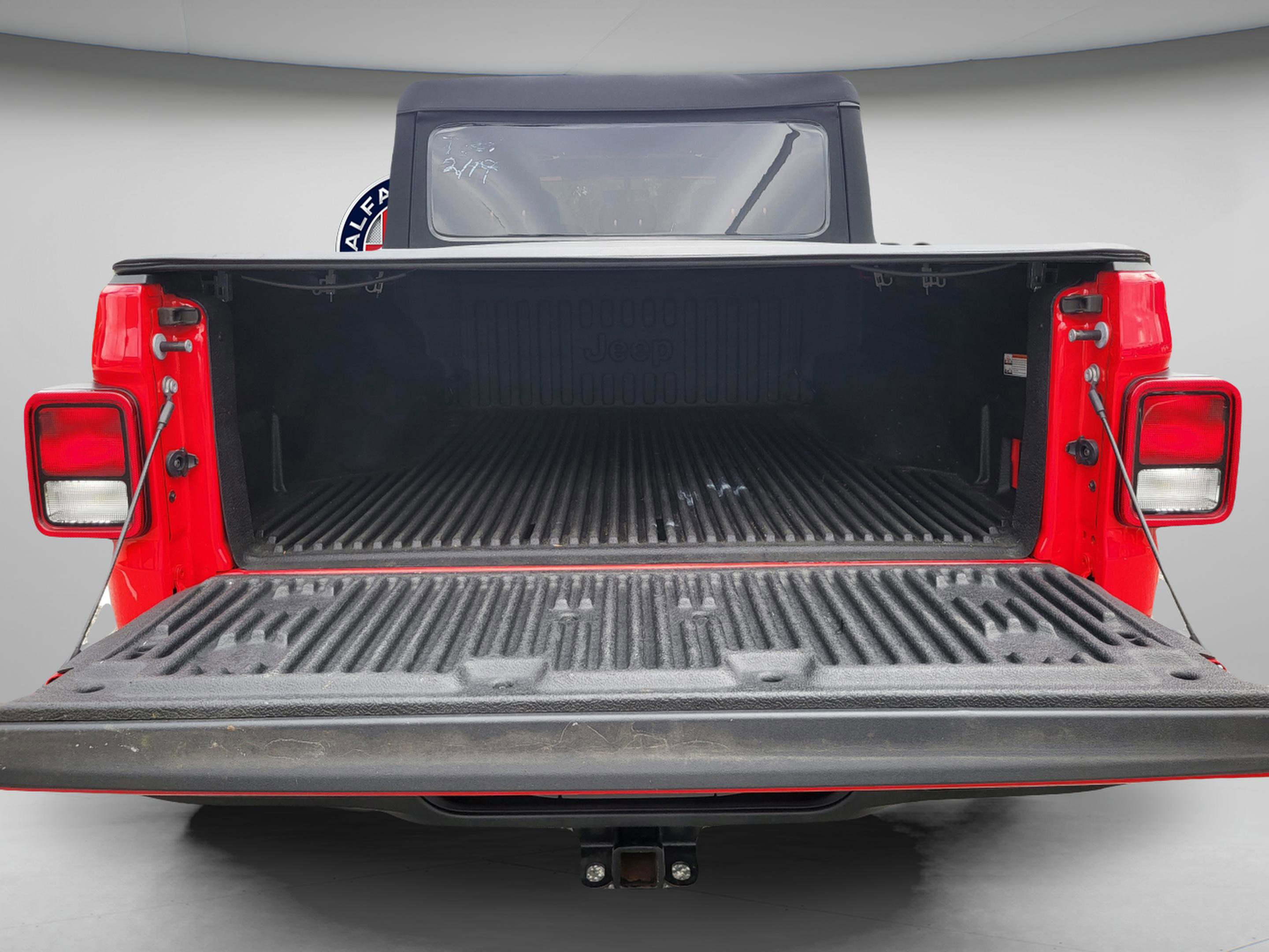 Used 2023 Jeep Gladiator Sport image 46