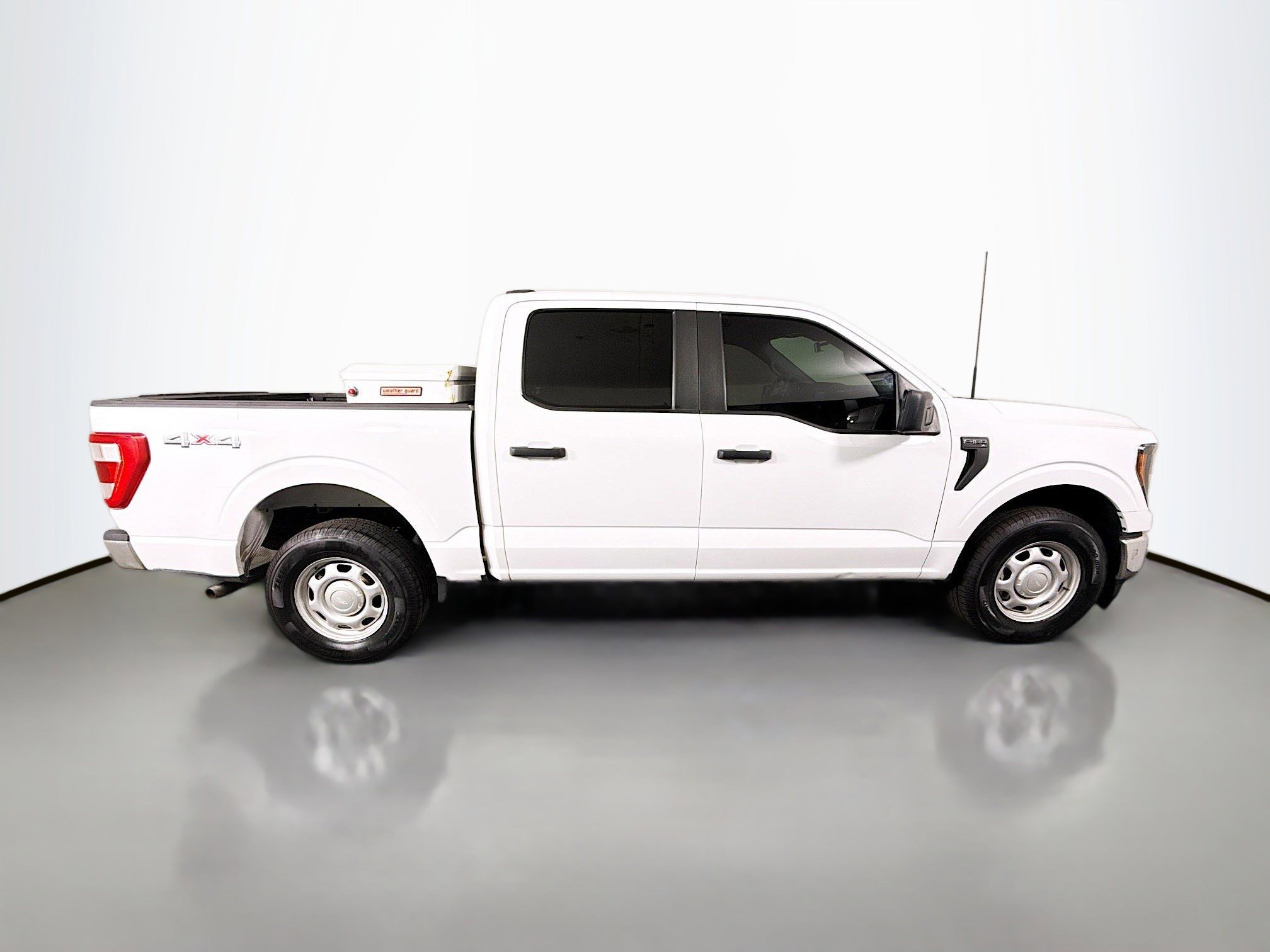 Used 2023 Ford F150 XL w/ Trailer Tow Package image 11