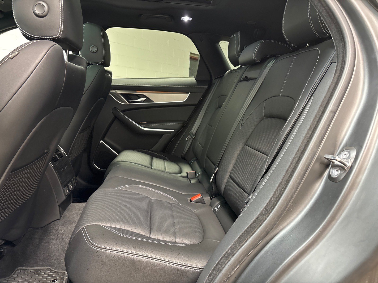 New 2026 Jaguar F-PACE R-Dynamic S AWD/4WD image 30