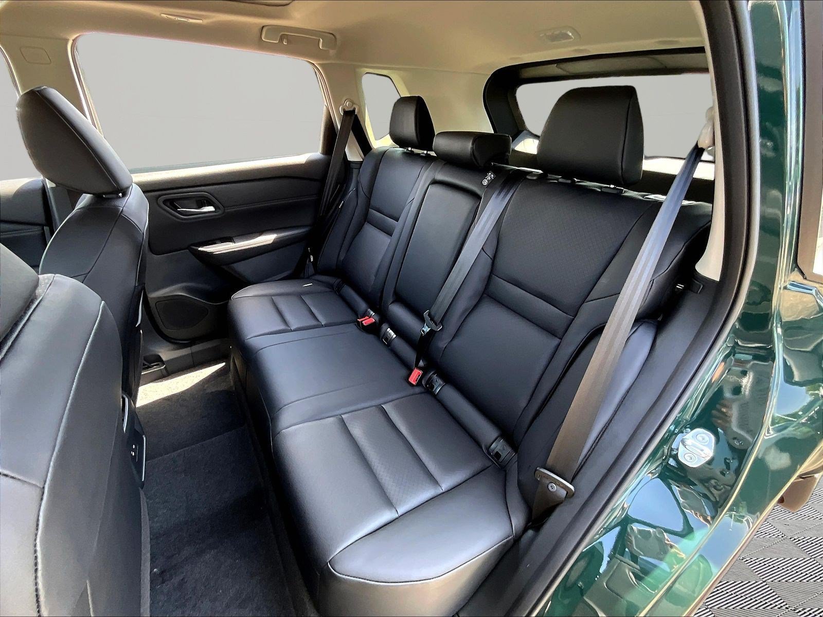 New 2026 Nissan Rogue Dark Armor AWD/4WD image 18