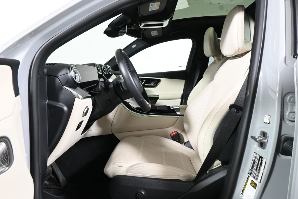 Certified 2026 Mercedes-Benz GLC 300 4MATIC image 3