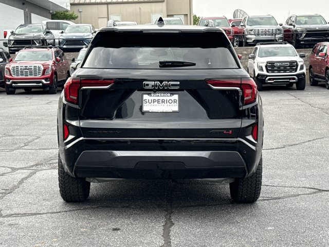 New 2026 GMC Terrain AT4 AWD/4WD image 4