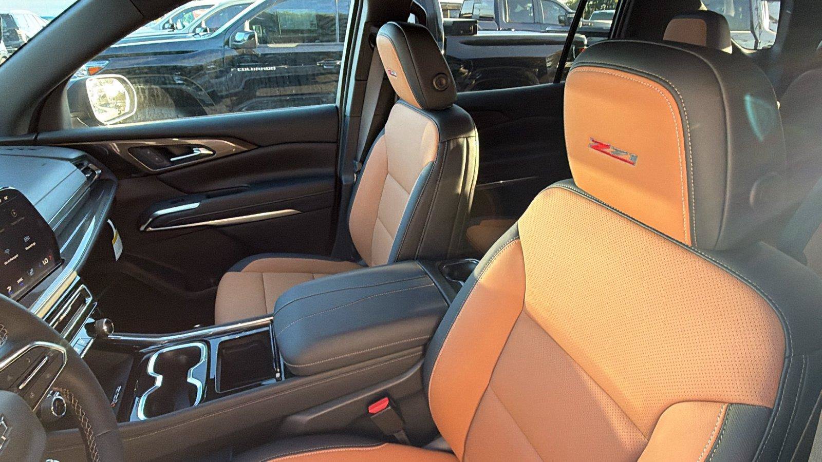 New 2027 Chevrolet Traverse Z71 w/ Driver Confidence Package AWD/4WD image 18