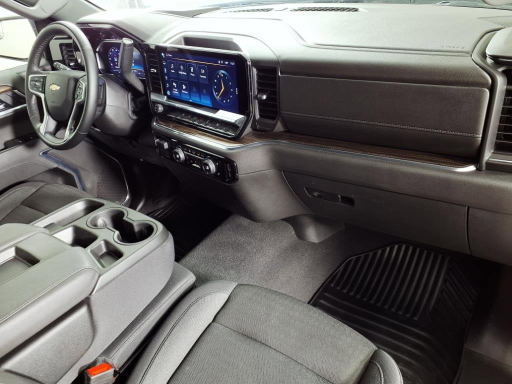 Used 2025 Chevrolet Silverado 1500 LT image 20