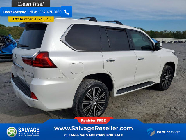 Used 2021 Lexus LX 570 4WD w/ Luxury Package image 4