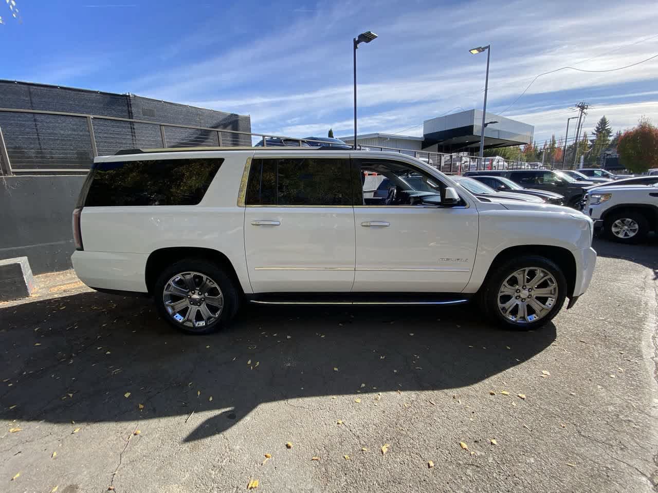 Used 2016 GMC Yukon XL Denali w/ Open Road Package AWD/4WD image 7
