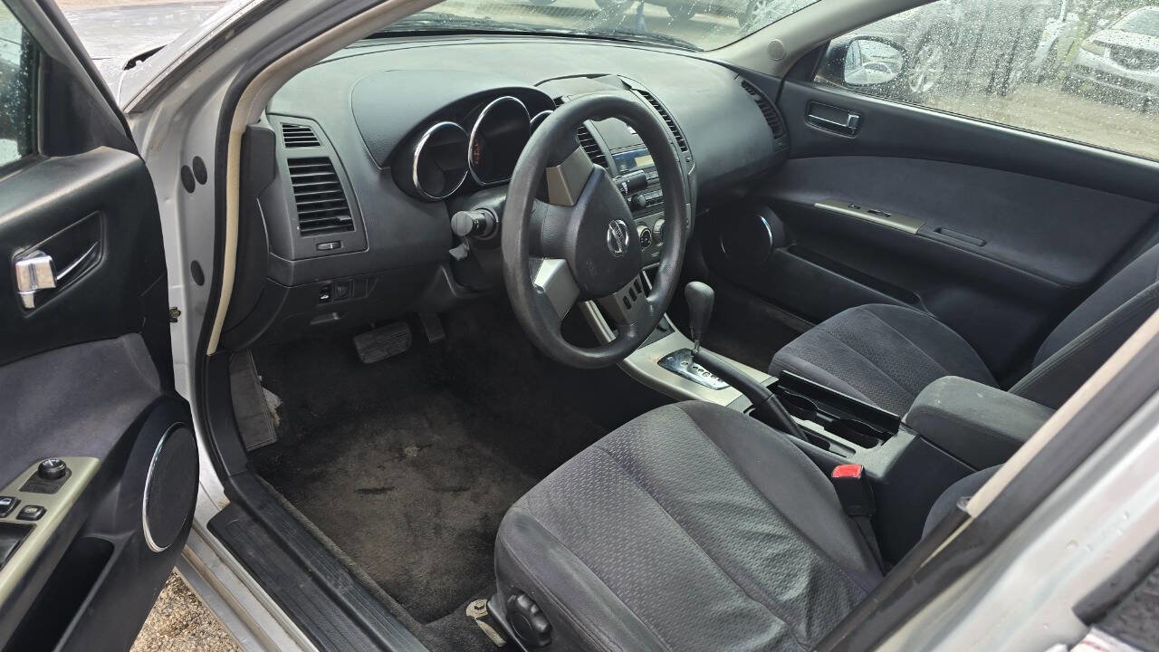 Used 2005 Nissan Altima 2.5 S w/ (S02) Side Airbags Pkg FWD image 4