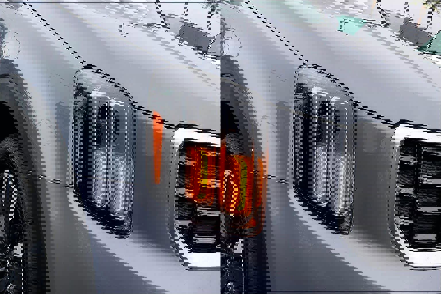 Used 2024 Kia Telluride SX Prestige w/ Towing Package image 30