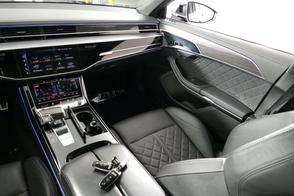 Used 2023 Audi S8 w/ S8 Executive Package AWD/4WD image 25
