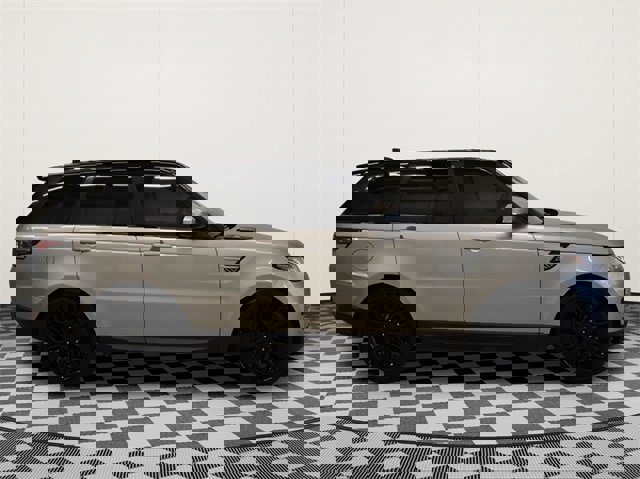 Used 2017 Land Rover Range Rover Sport HSE image 2