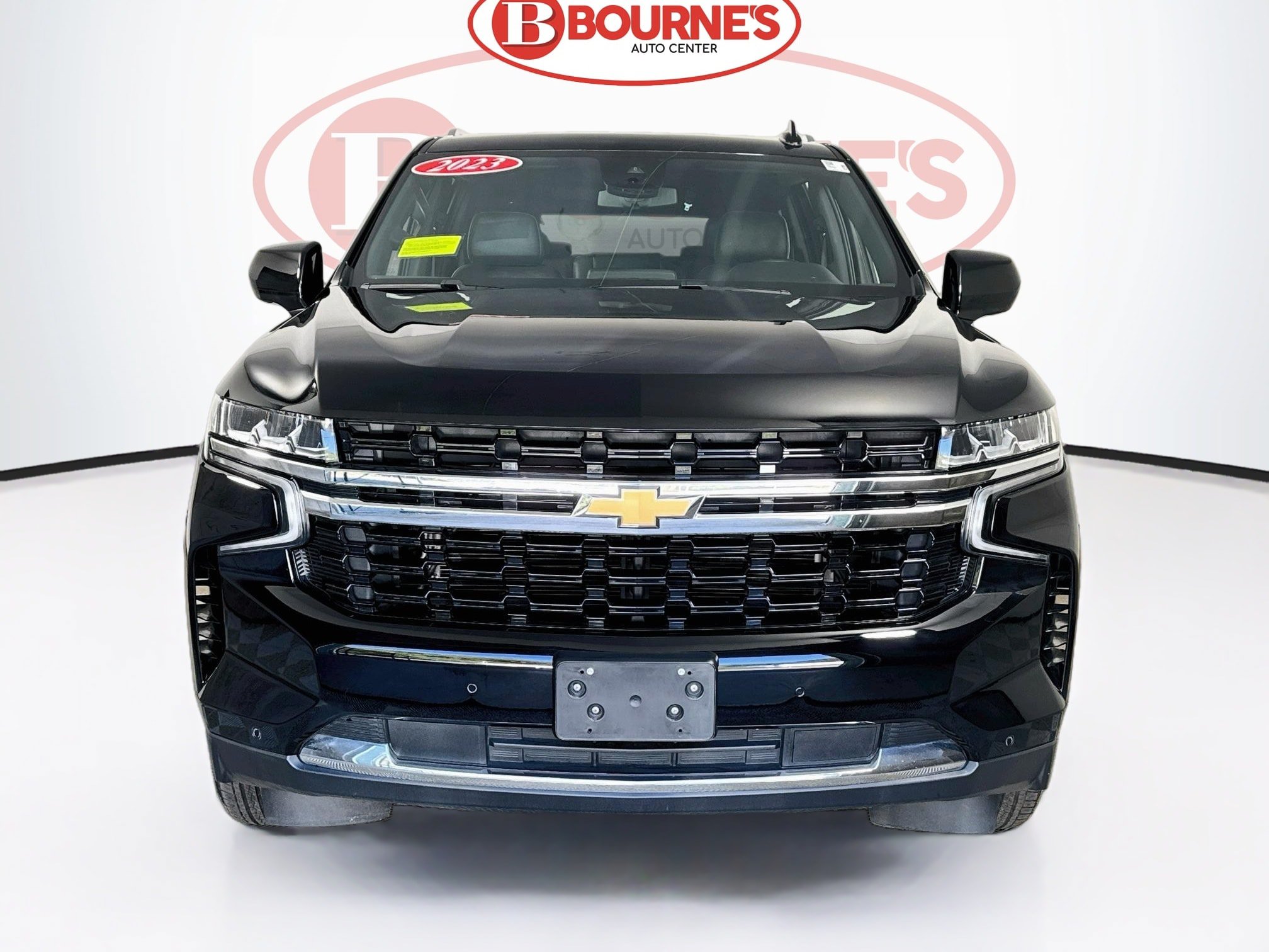 Used 2023 Chevrolet Suburban LS AWD/4WD image 3