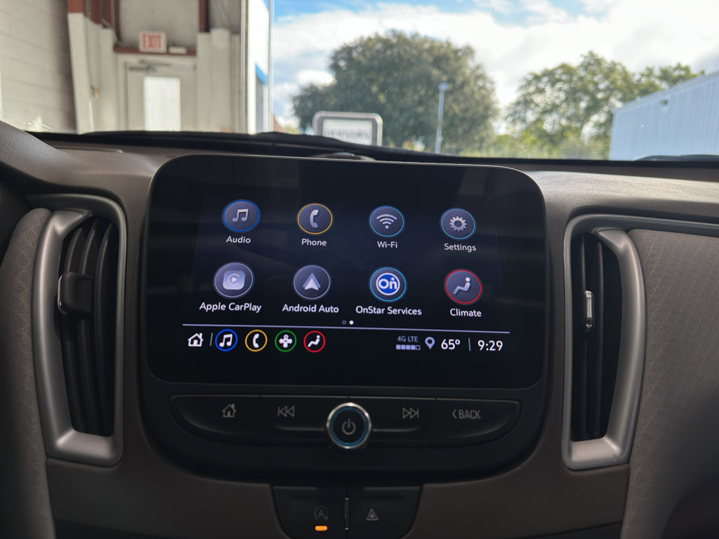 Used 2024 Chevrolet Malibu LT image 24