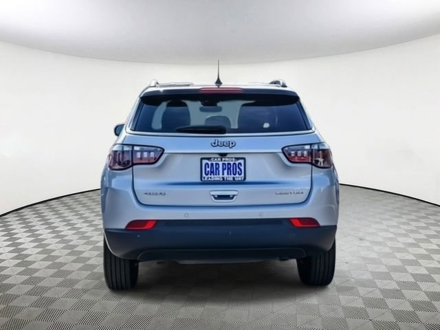 Used 2025 Jeep Compass Limited image 8