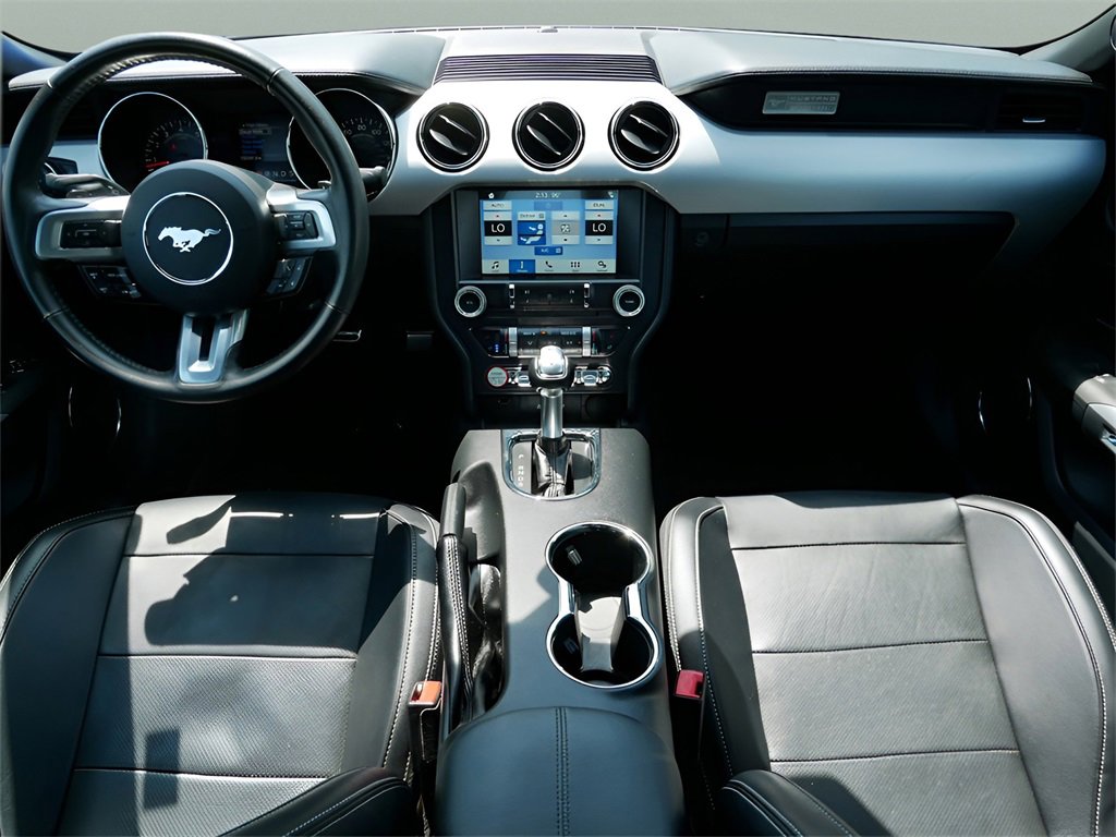 Used 2016 Ford Mustang Premium image 15