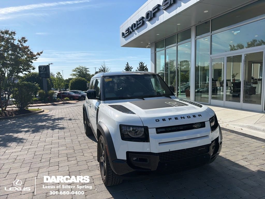 Used 2023 Land Rover Defender 110 X-Dynamic SE AWD/4WD image 1