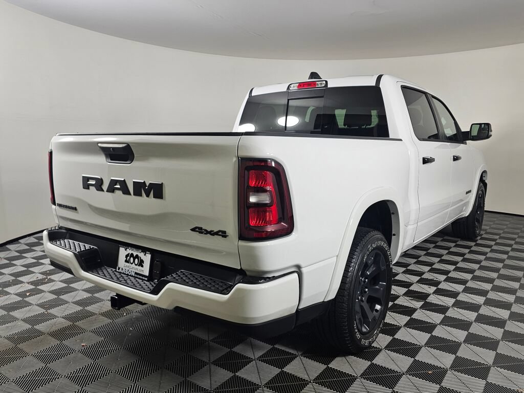 Used 2025 RAM 1500 Big Horn AWD/4WD image 3