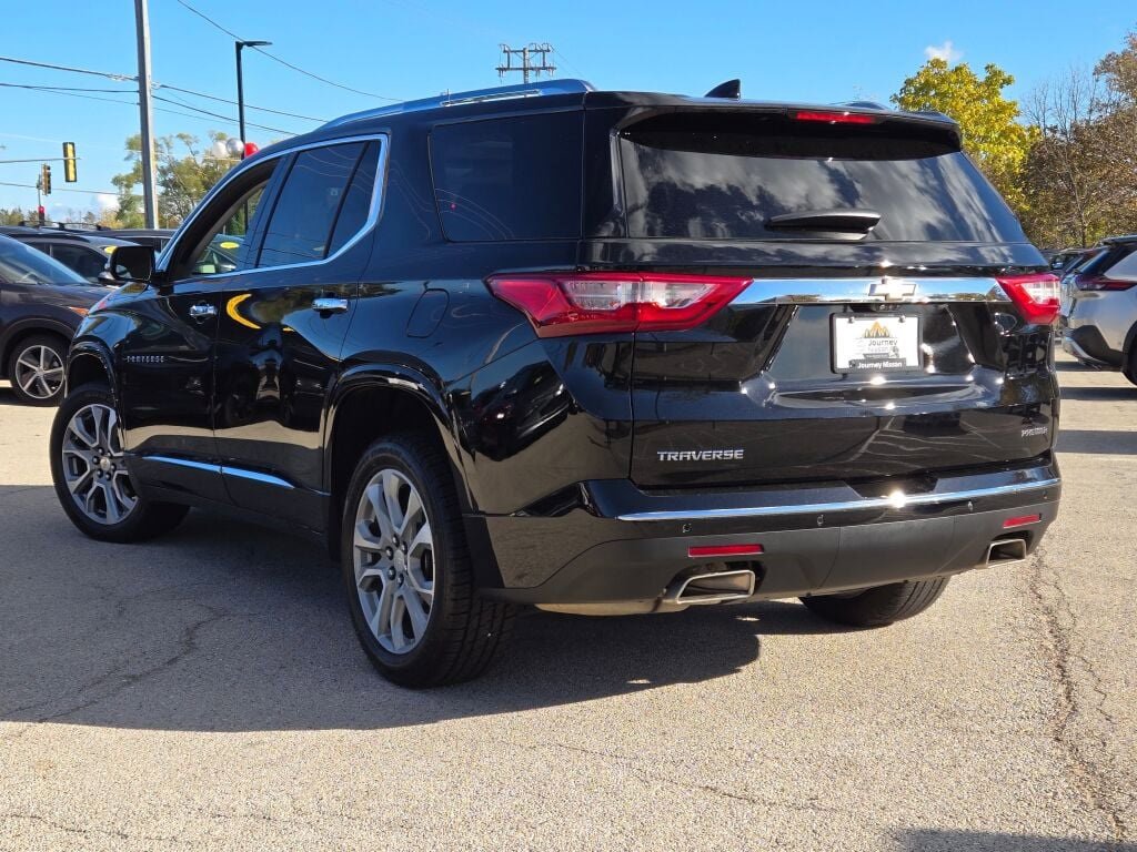 Used 2020 Chevrolet Traverse Premier w/ LPO, Floor Liner Package image 16