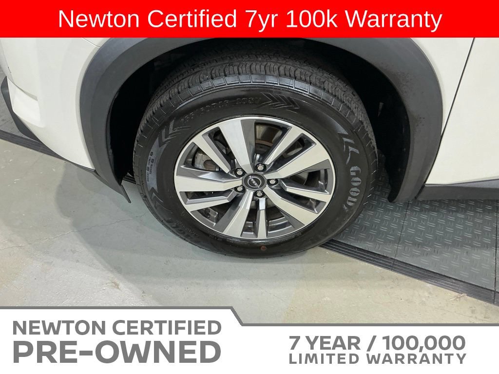 Used 2023 Nissan Pathfinder SL w/ Black Appearance Package FWD image 45
