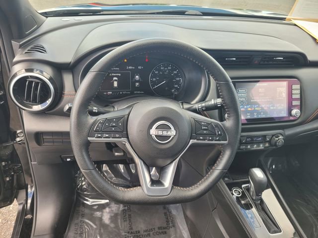 Used 2024 Nissan Kicks SR w/ SR Premium Package FWD image 30