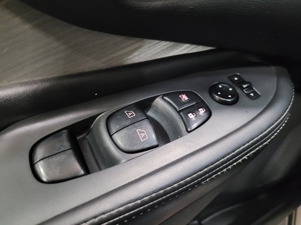 Used 2015 Nissan Murano S w/ Navigation Package AWD/4WD image 27