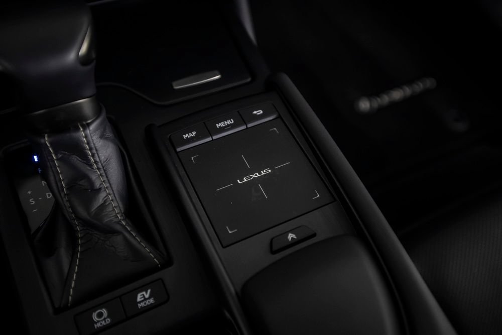 Used 2021 Lexus ES 300h w/ Premium Package FWD image 34