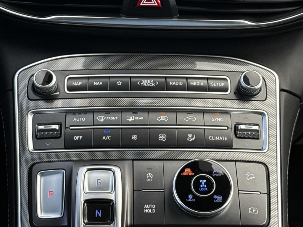 Used 2023 Hyundai Santa Fe SEL w/ Premium Package AWD/4WD image 16