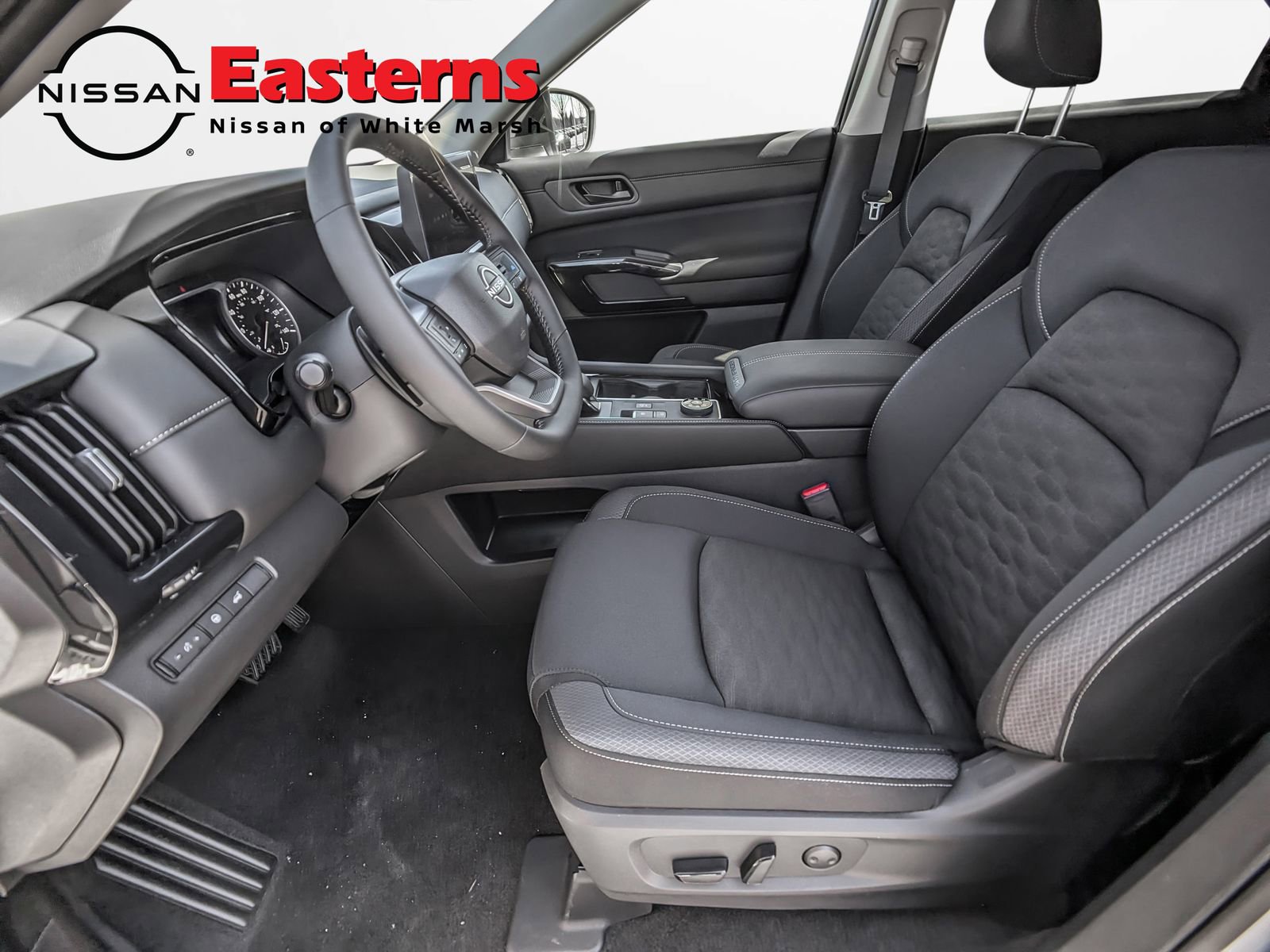 New 2026 Nissan Pathfinder SV image 15