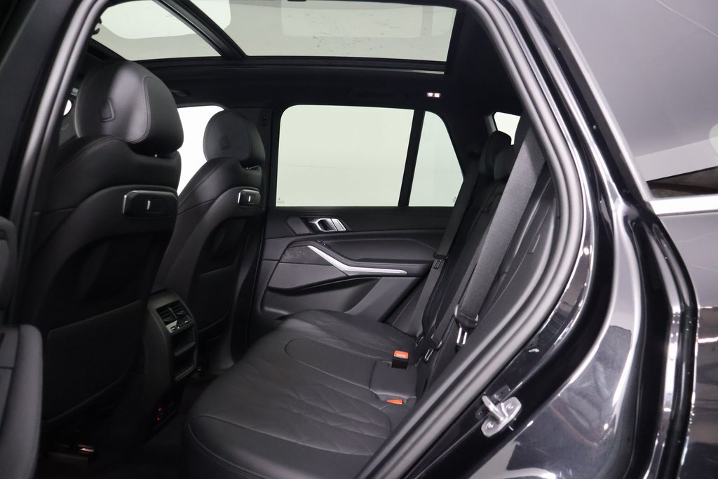 Certified 2024 BMW X5 sDrive40i w/ Premium Package RWD image 11