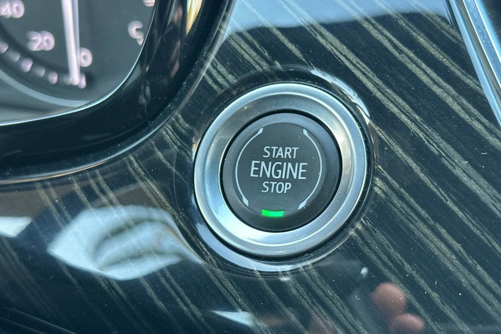 Used 2022 Cadillac XT6 Premium Luxury w/ Technology Package image 25