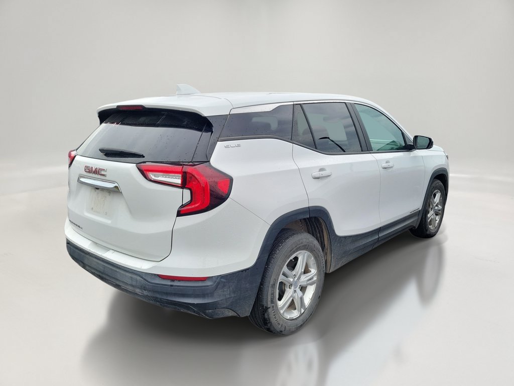 Used 2024 GMC Terrain SLE FWD image 3