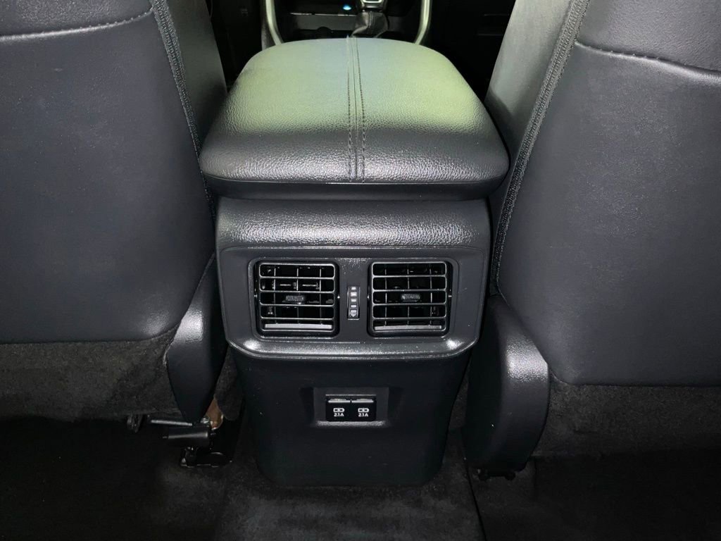 Used 2019 Toyota RAV4 XSE AWD/4WD image 17