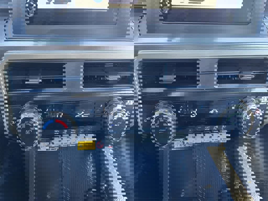 Used 2024 Toyota Tacoma TRD Sport image 19