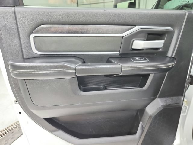 Used 2024 RAM 3500 Big Horn AWD/4WD image 35