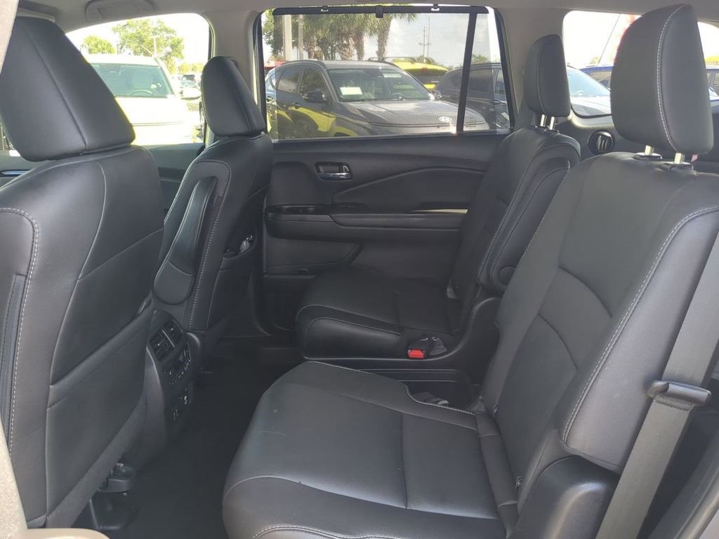 Used 2021 Honda Pilot Touring image 22