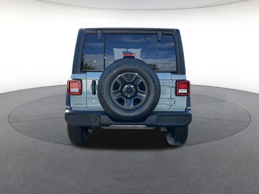 Used 2023 Jeep Wrangler Unlimited Sport AWD/4WD image 4