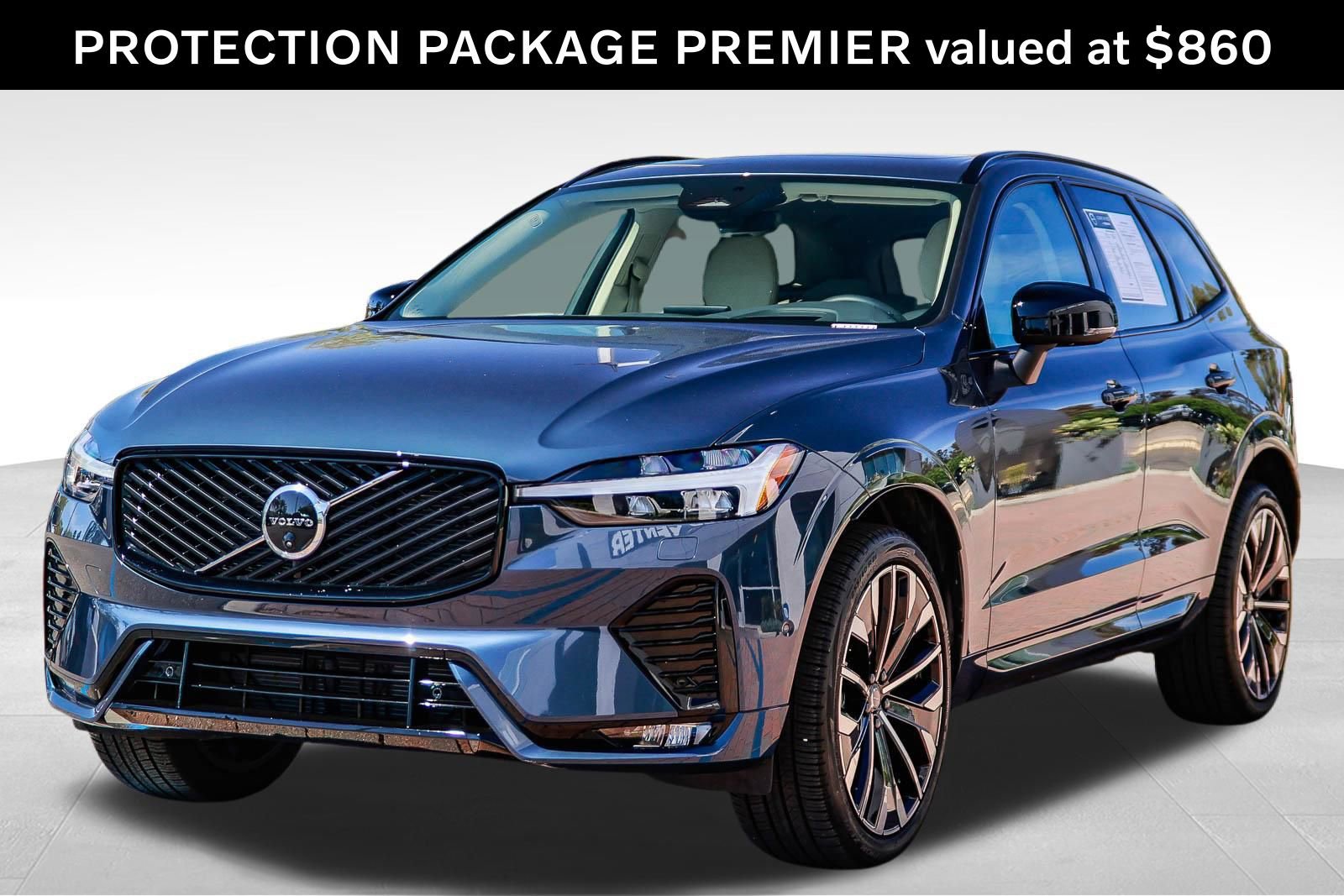 Used 2026 Volvo XC60 B5 Ultra w/ Protection Package Premier image 3